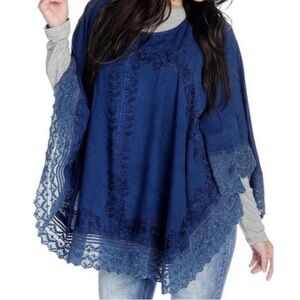 Indigo Thread Co. Embroidered Blue
Women's Poncho Size Large